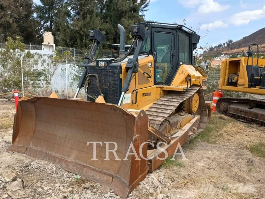 CAT D5 Dozers - Tratores rastos