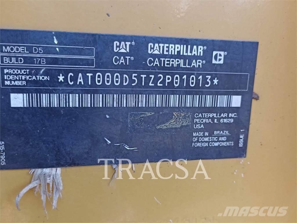 CAT D5 Dozers - Tratores rastos