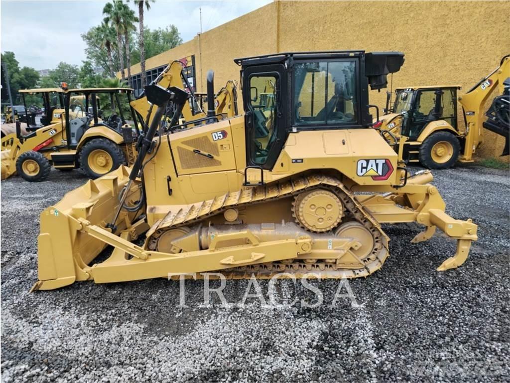 CAT D5 Dozers - Tratores rastos