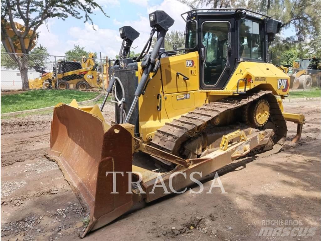 CAT D5 Dozers - Tratores rastos