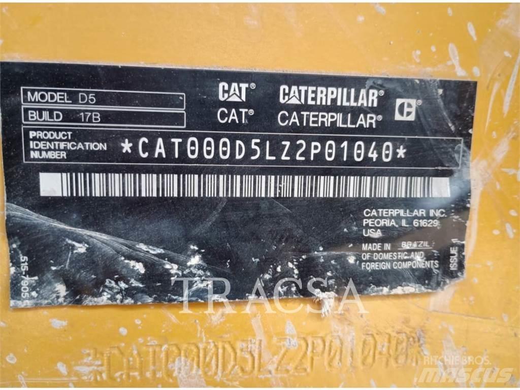 CAT D5 Dozers - Tratores rastos