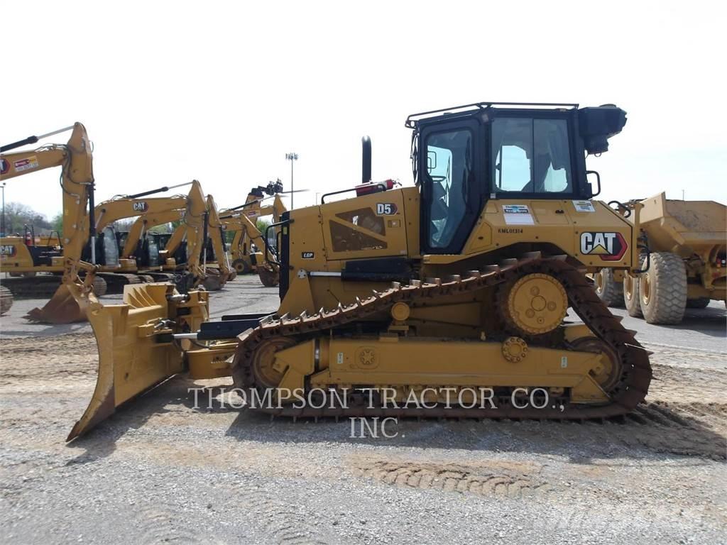 CAT D5 Dozers - Tratores rastos