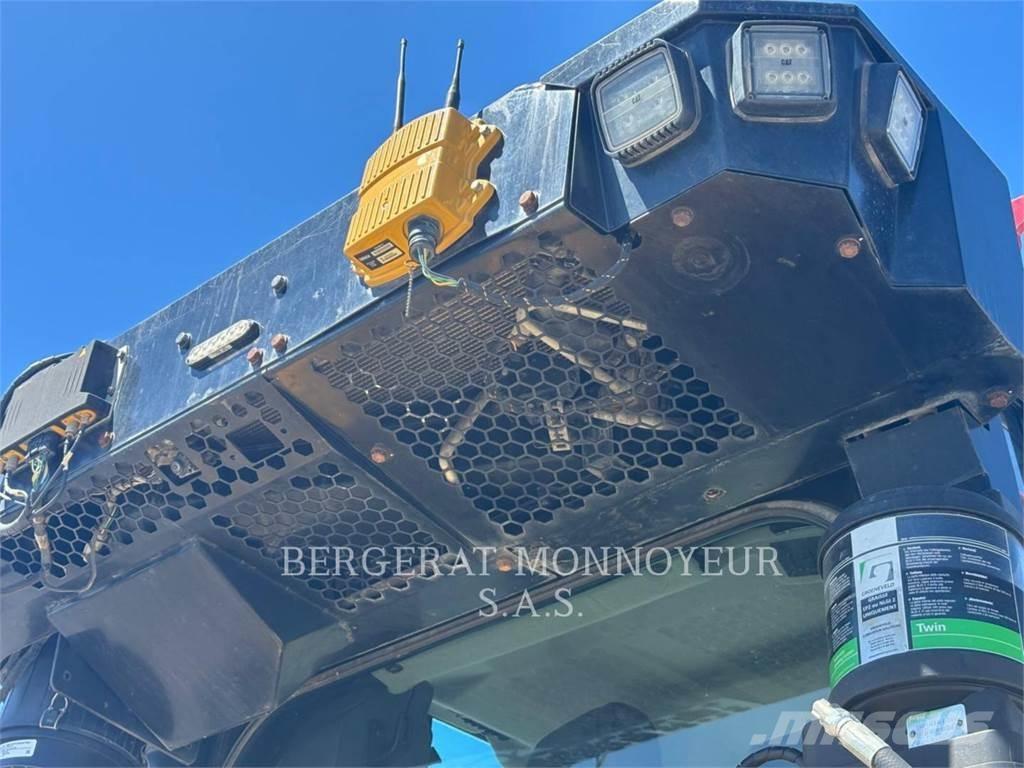CAT D5 Dozers - Tratores rastos
