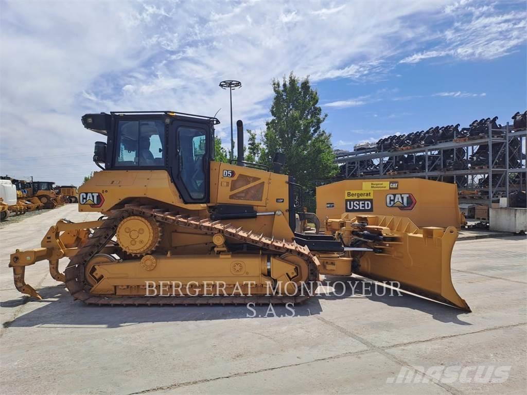 CAT D5 Dozers - Tratores rastos