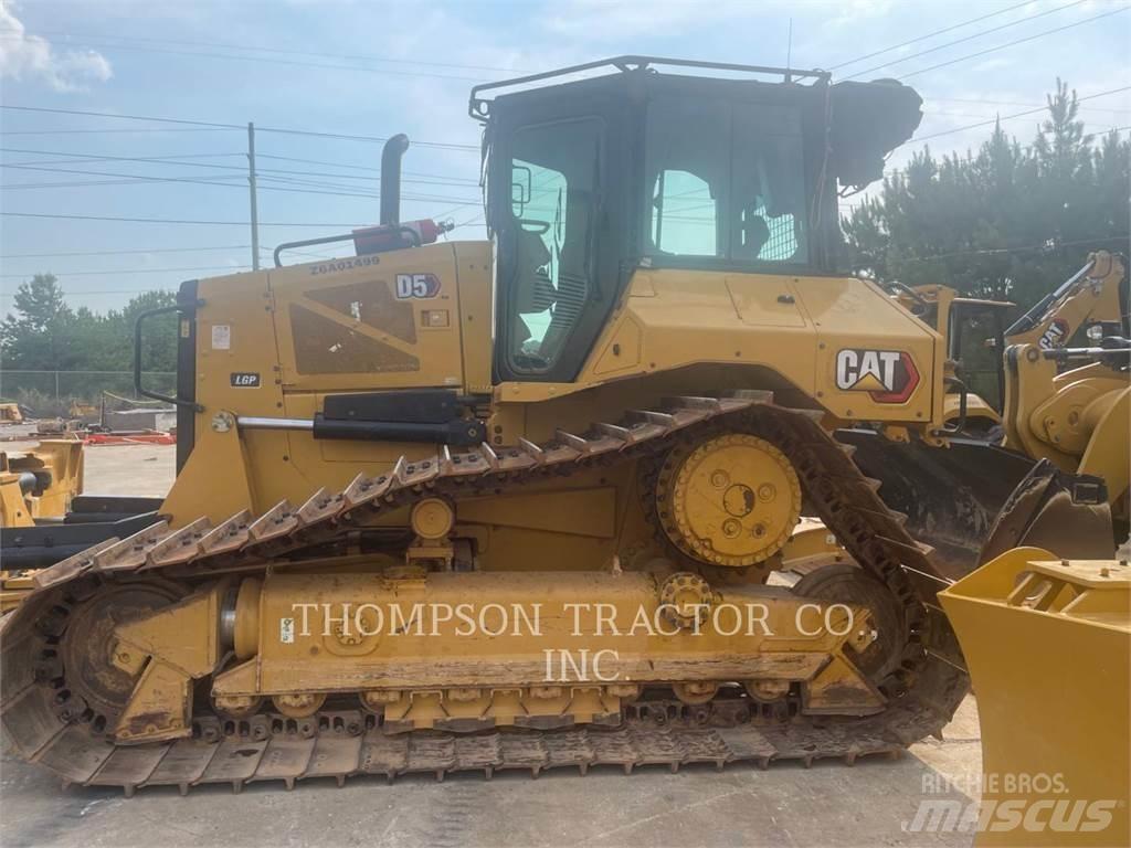 CAT D5 Dozers - Tratores rastos