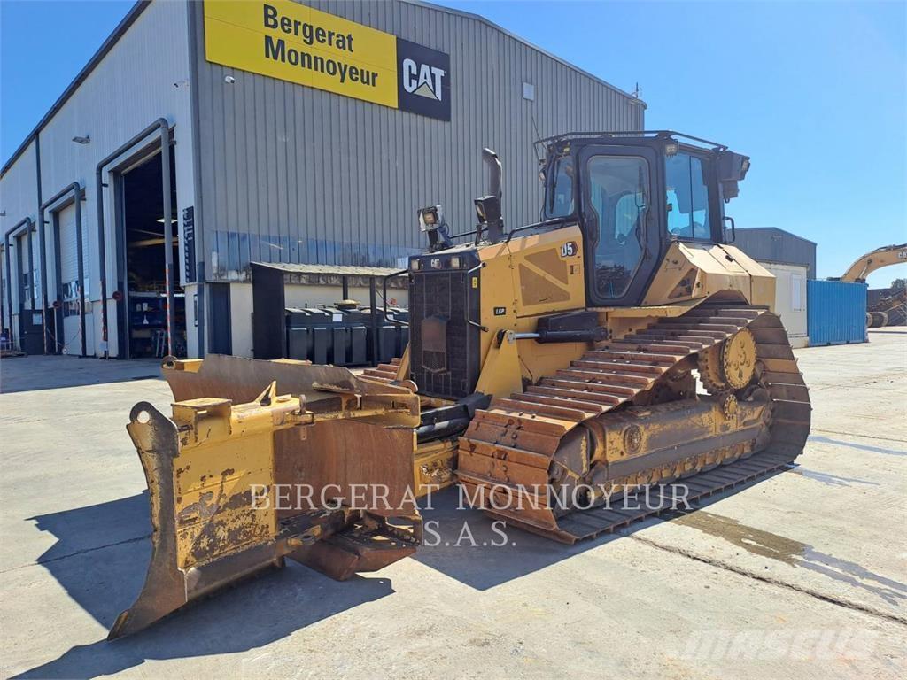 CAT D5 Dozers - Tratores rastos