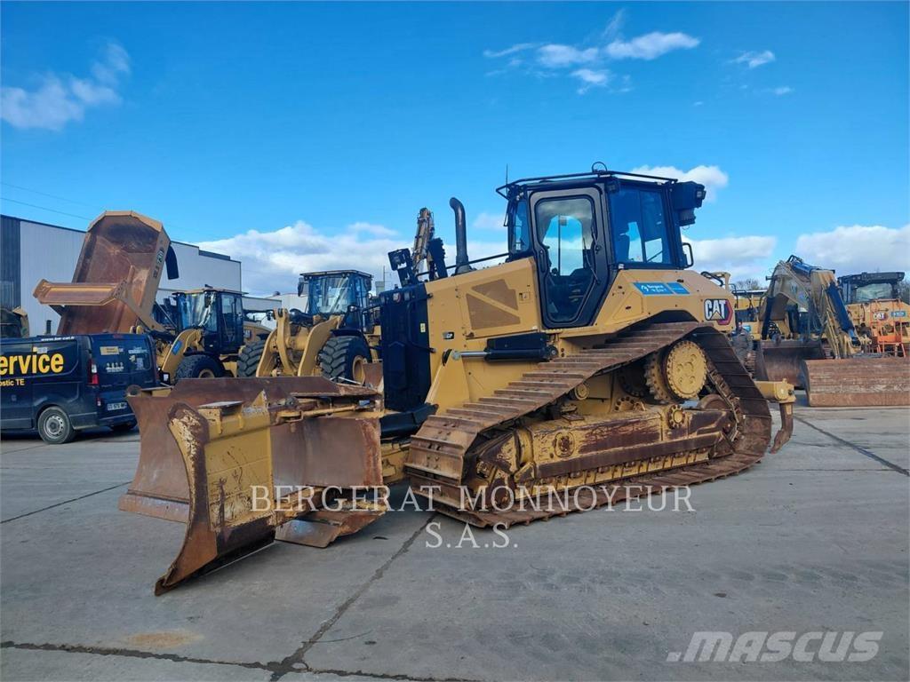 CAT D5 Dozers - Tratores rastos