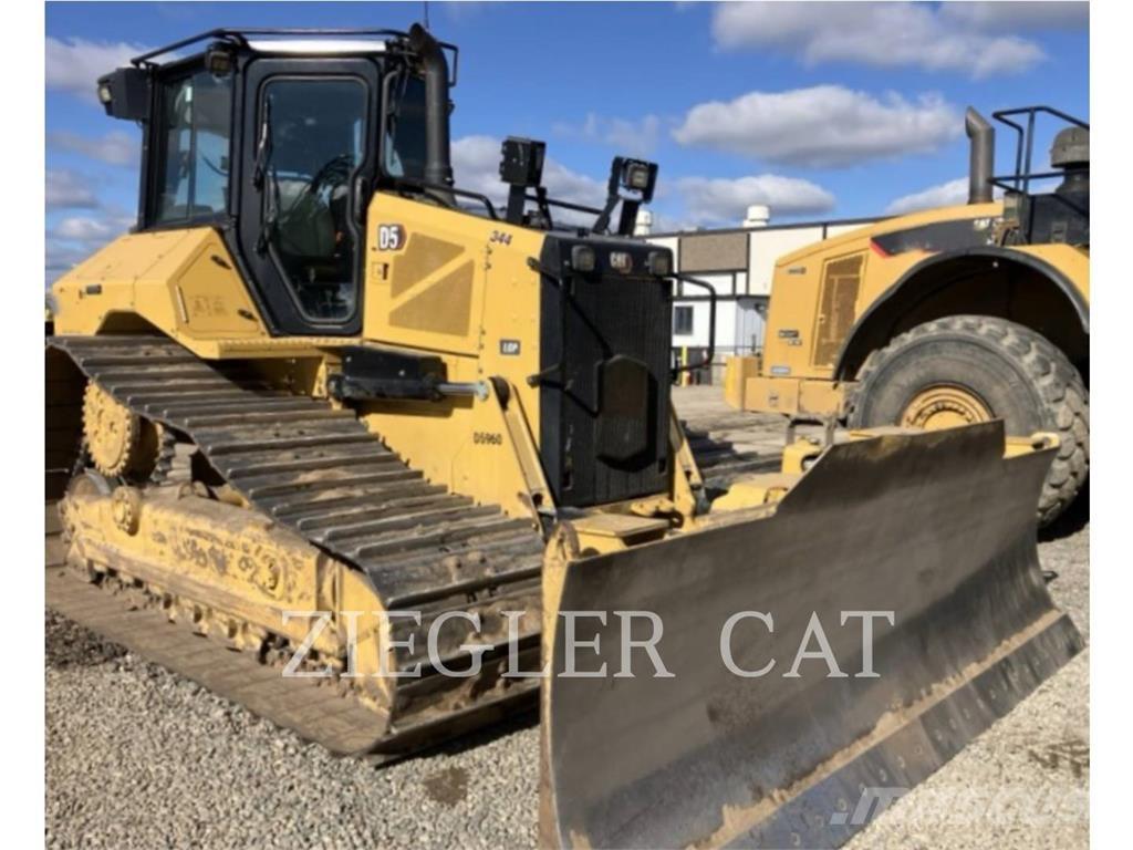 CAT D5 Dozers - Tratores rastos