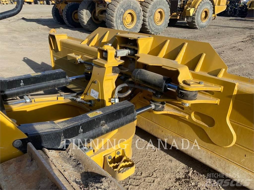 CAT D5-17 Dozers - Tratores rastos