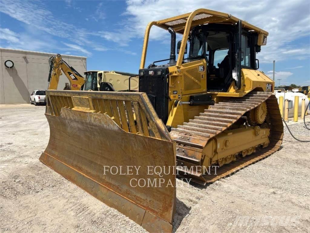 CAT D5-17LGVX Dozers - Tratores rastos