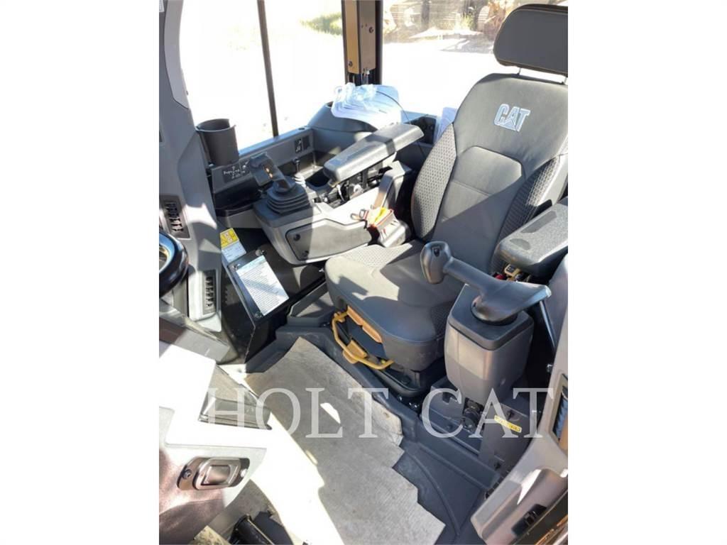 CAT D5 LGP Dozers - Tratores rastos