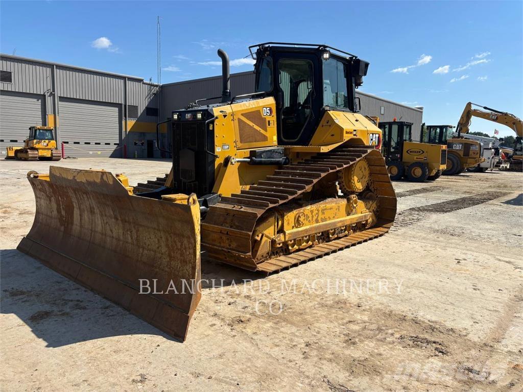 CAT D5 LGP Dozers - Tratores rastos