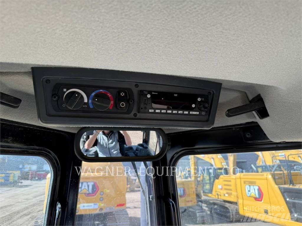 CAT D5 VP Dozers - Tratores rastos