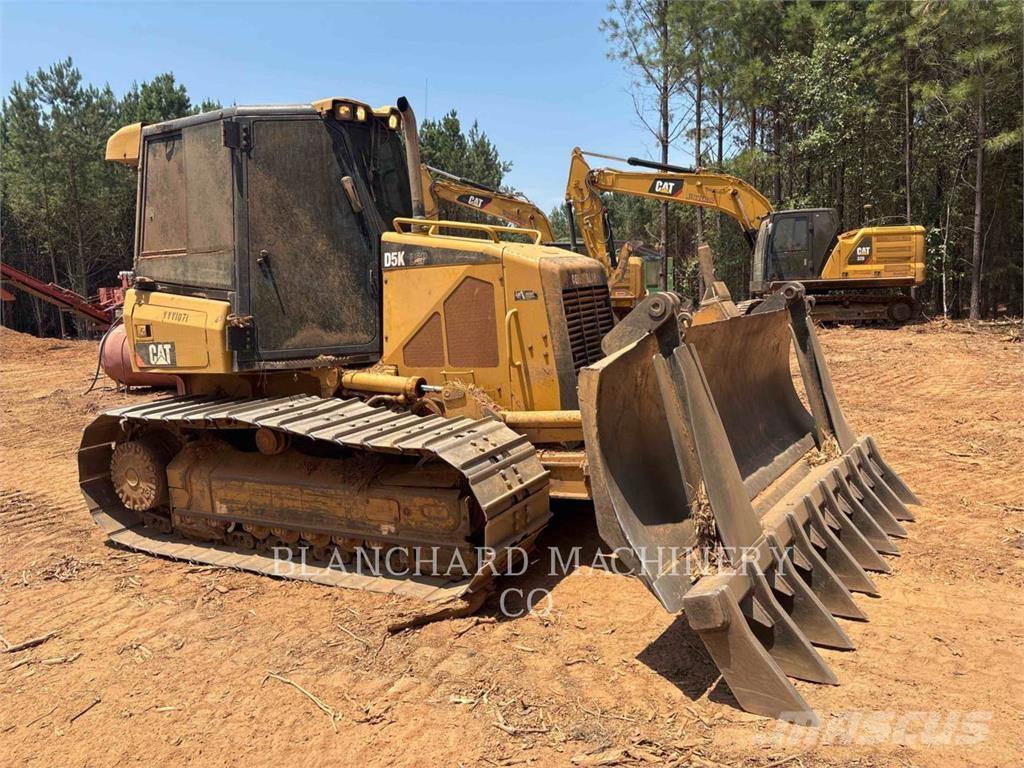 CAT D5K LGP Dozers - Tratores rastos