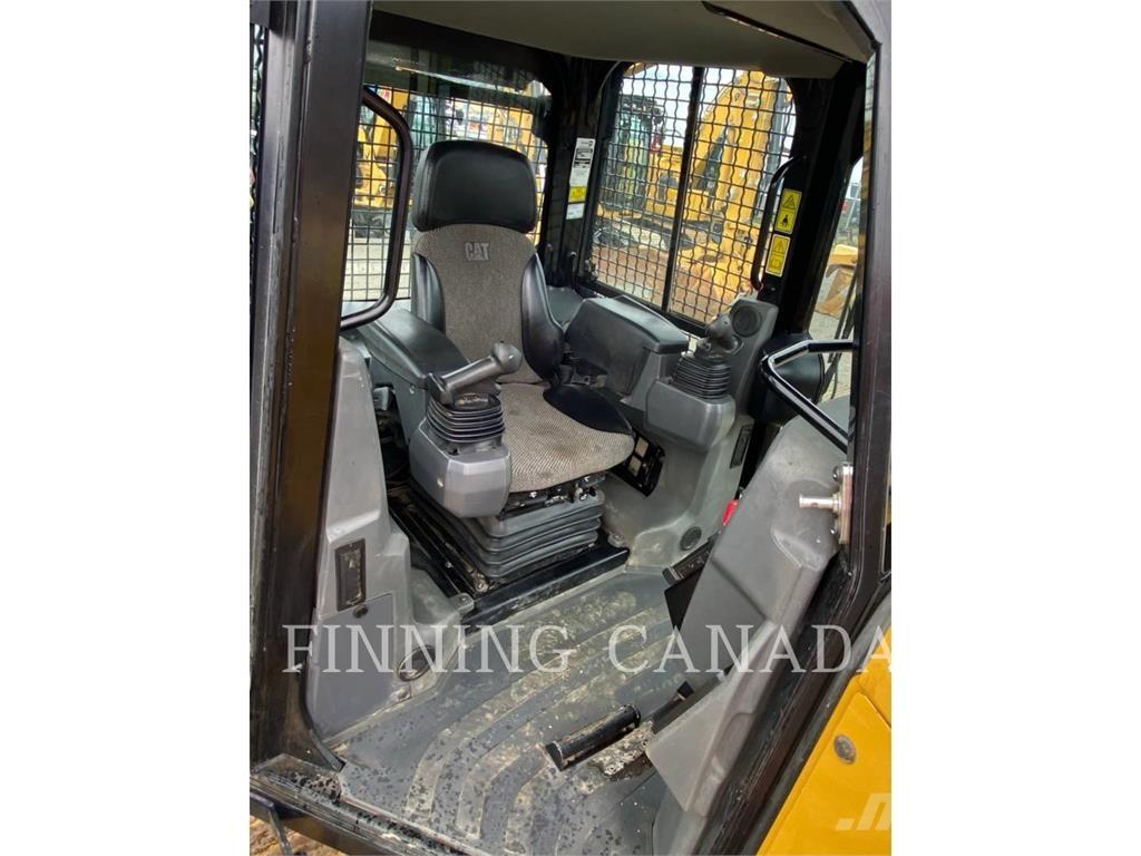 CAT D5K2 Dozers - Tratores rastos