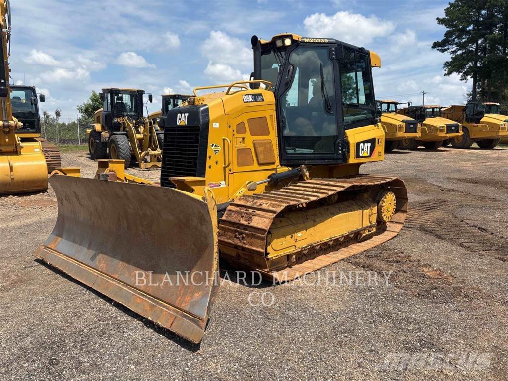 CAT D5K2 LGP Dozers - Tratores rastos