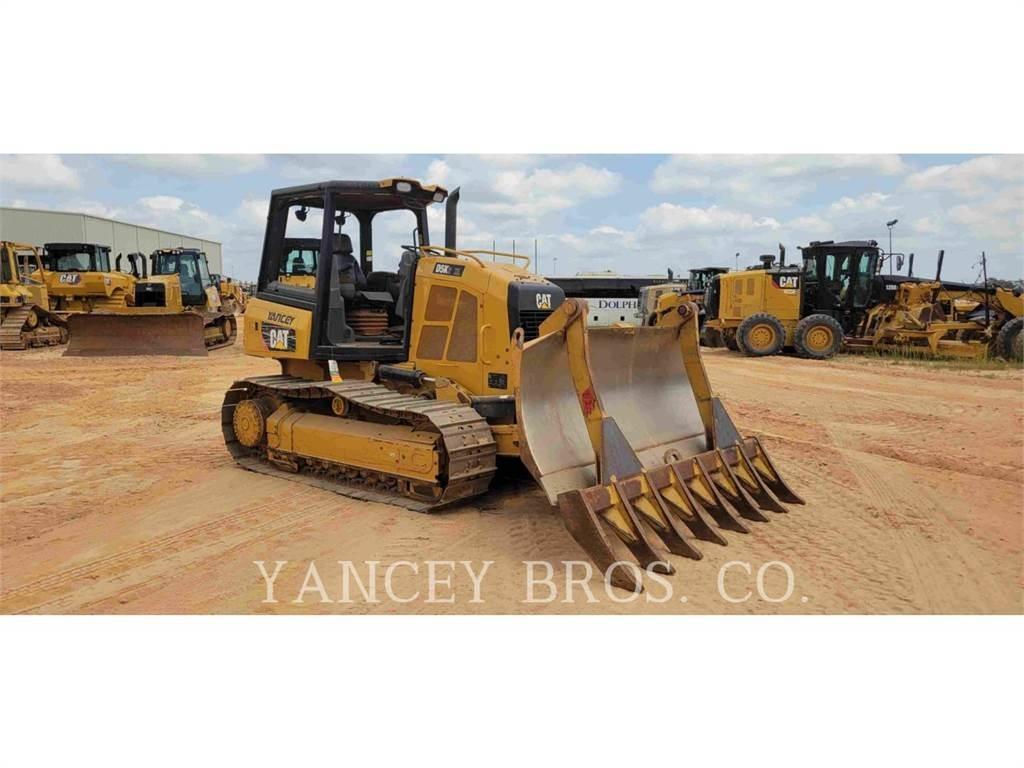 CAT D5K2 XL Dozers - Tratores rastos
