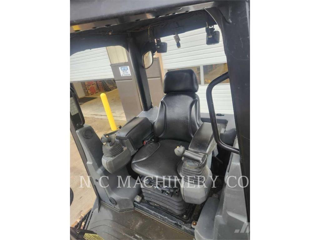 CAT D5K2 XLCN Dozers - Tratores rastos