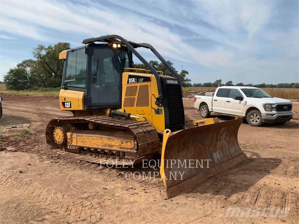 CAT D5K2LGP Dozers - Tratores rastos