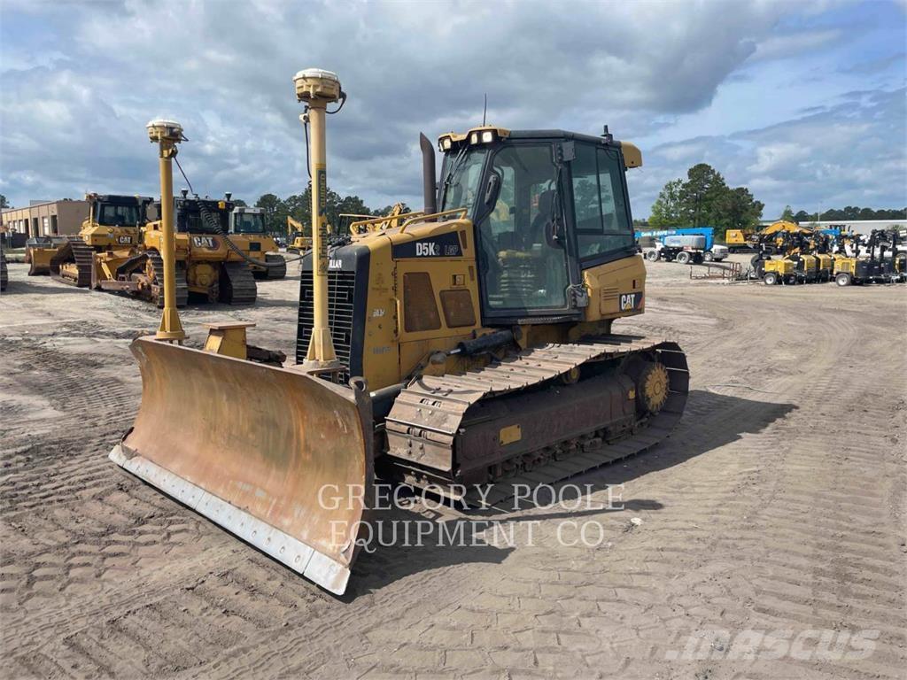 CAT D5K2LGP Dozers - Tratores rastos