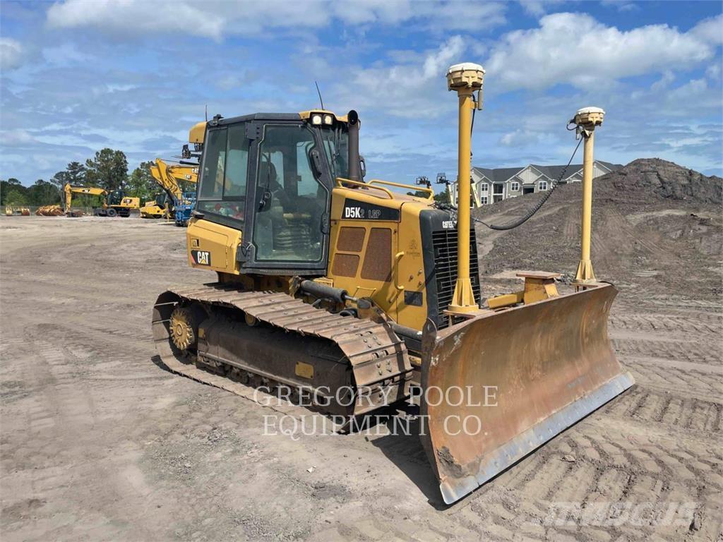 CAT D5K2LGP Dozers - Tratores rastos