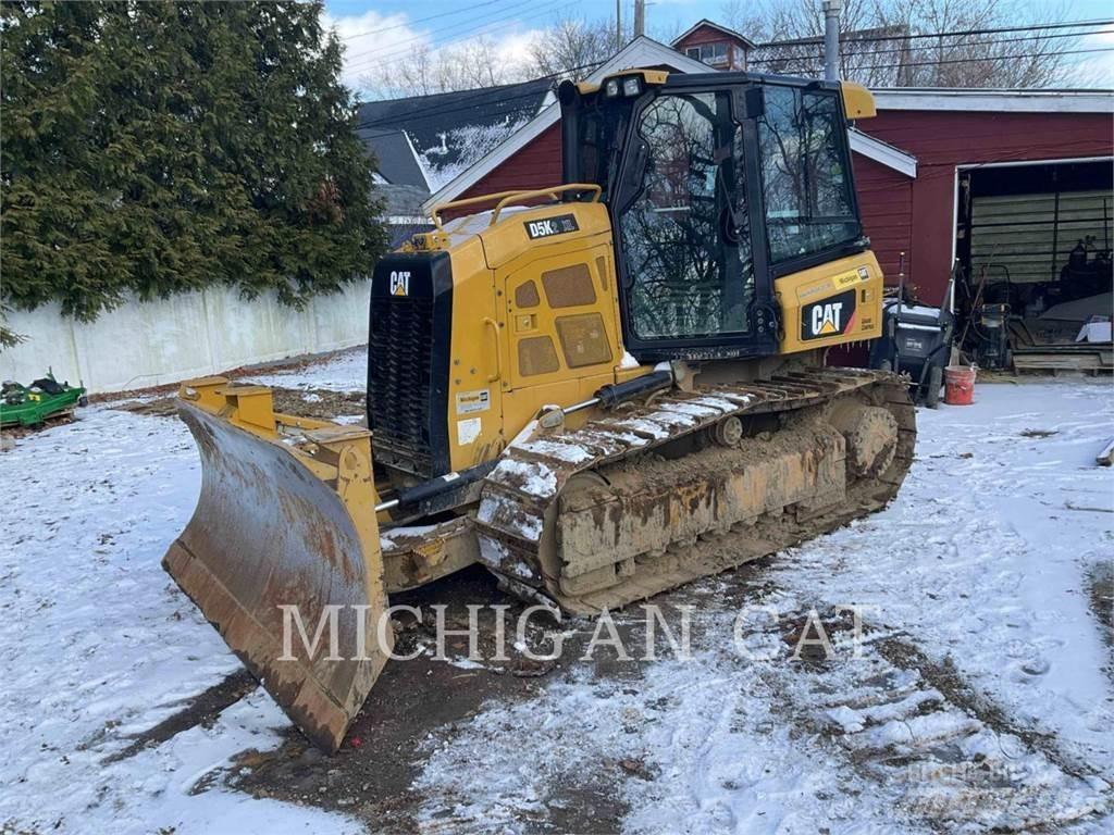 CAT D5K2X ASZ24F Dozers - Tratores rastos