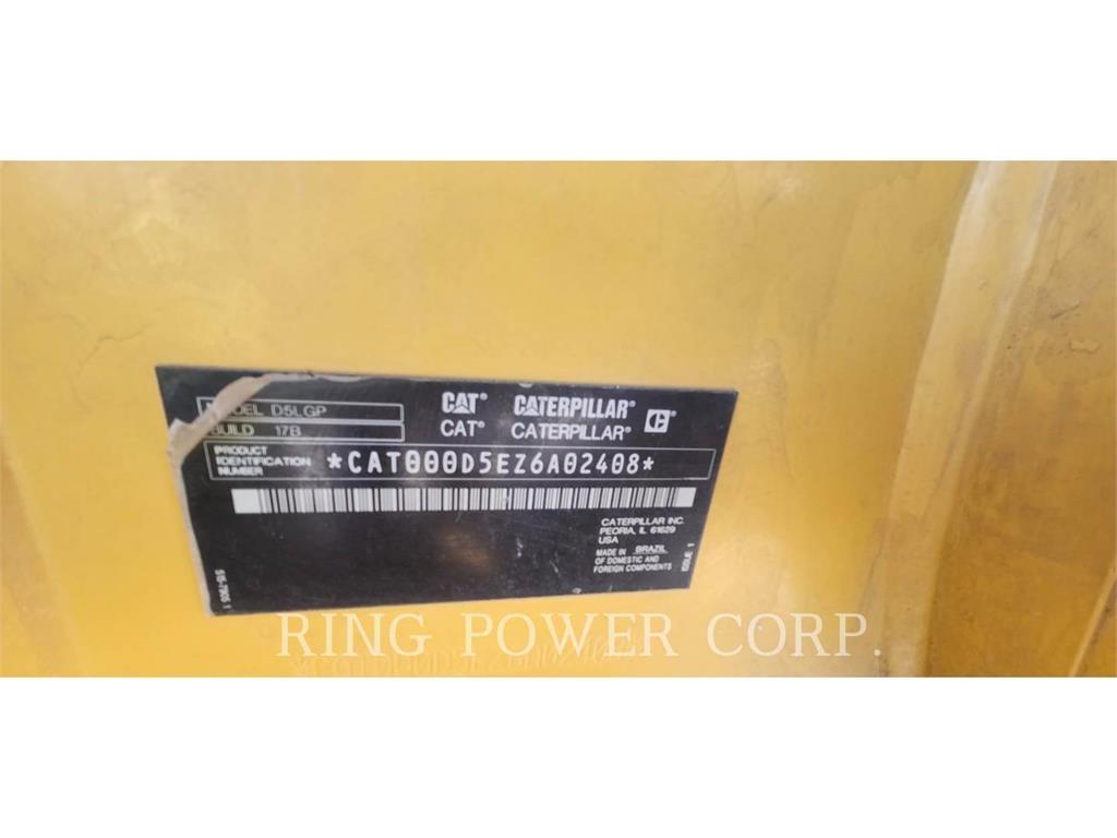 CAT D5VPEW Dozers - Tratores rastos