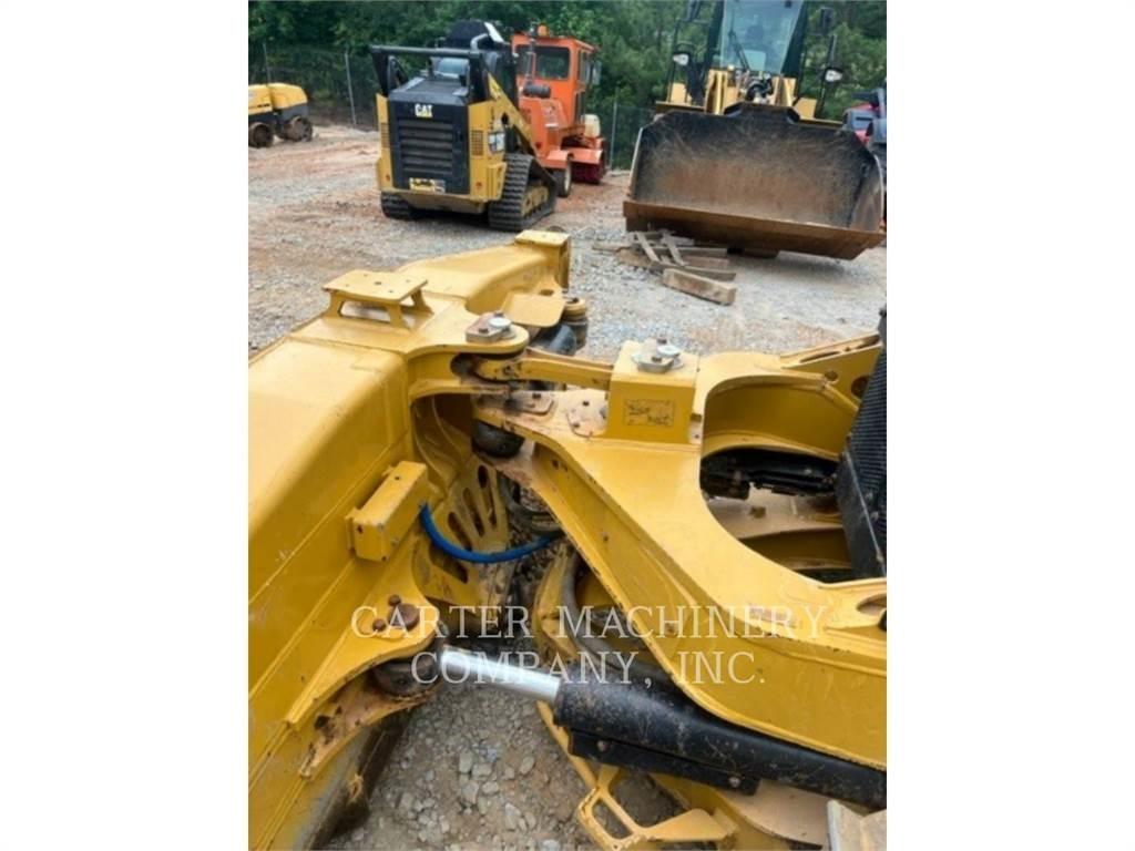 CAT D6 Dozers - Tratores rastos