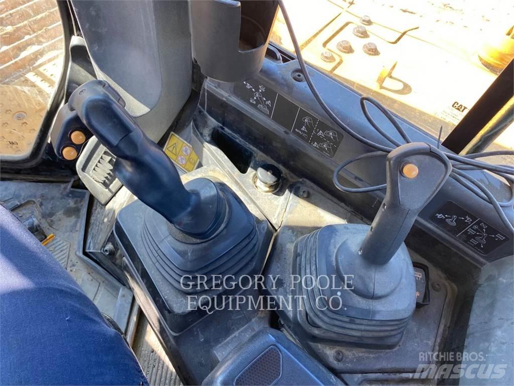 CAT D6-20 Dozers - Tratores rastos