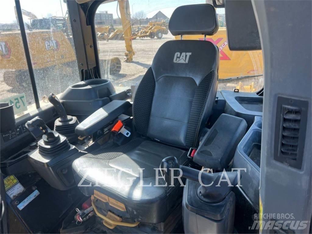 CAT D6-20LGP Dozers - Tratores rastos