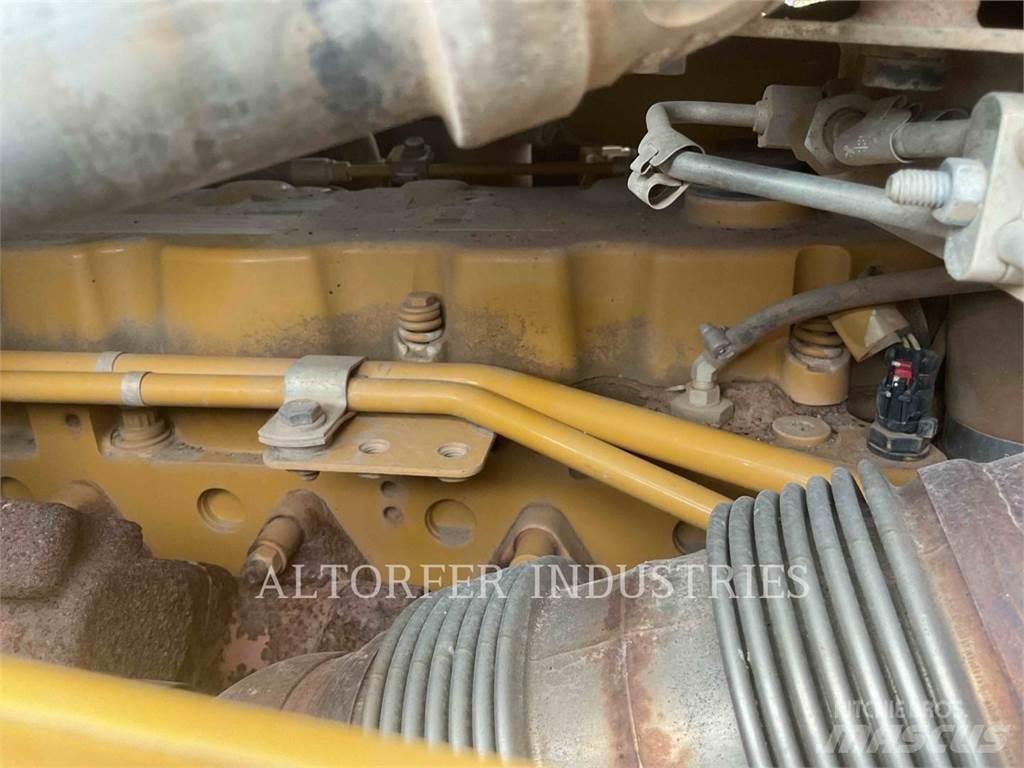 CAT D6-20PAT3D Dozers - Tratores rastos