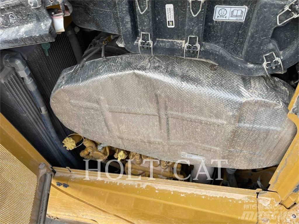 CAT D6 LGP Dozers - Tratores rastos