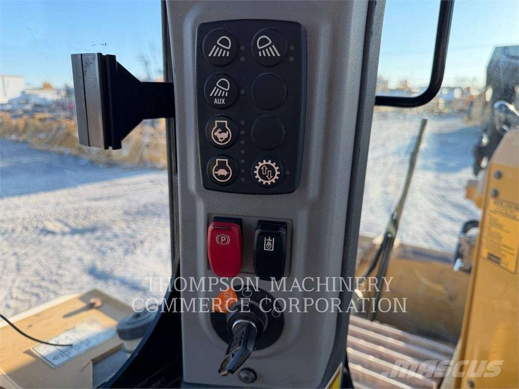 CAT D6 LGP Dozers - Tratores rastos