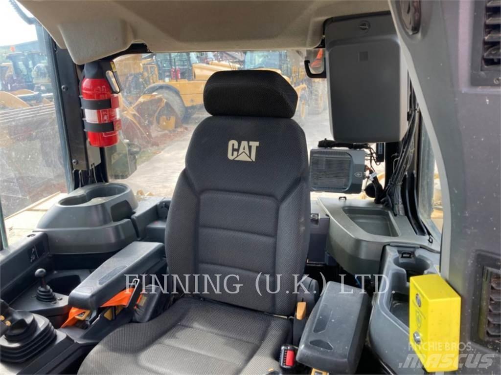 CAT D6 LGP 36 Dozers - Tratores rastos
