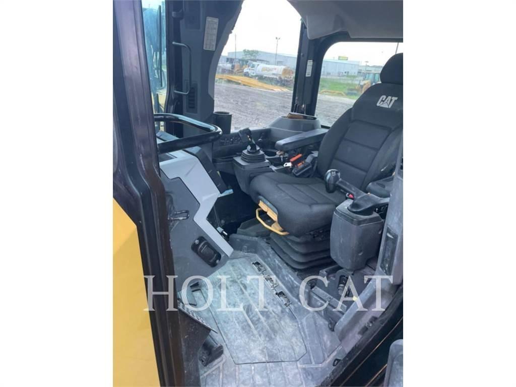 CAT D6 LGPVPWH Dozers - Tratores rastos