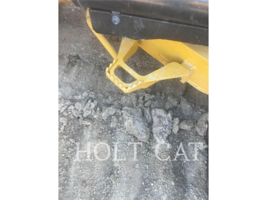 CAT D6 VP Dozers - Tratores rastos