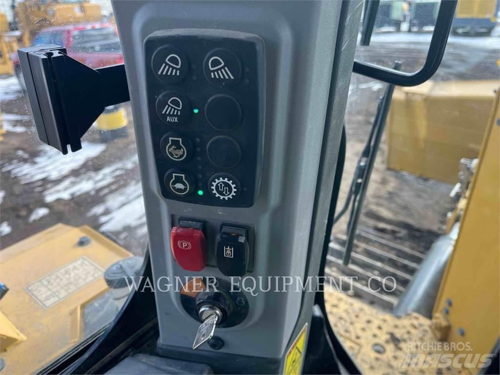 CAT D6 VP Dozers - Tratores rastos