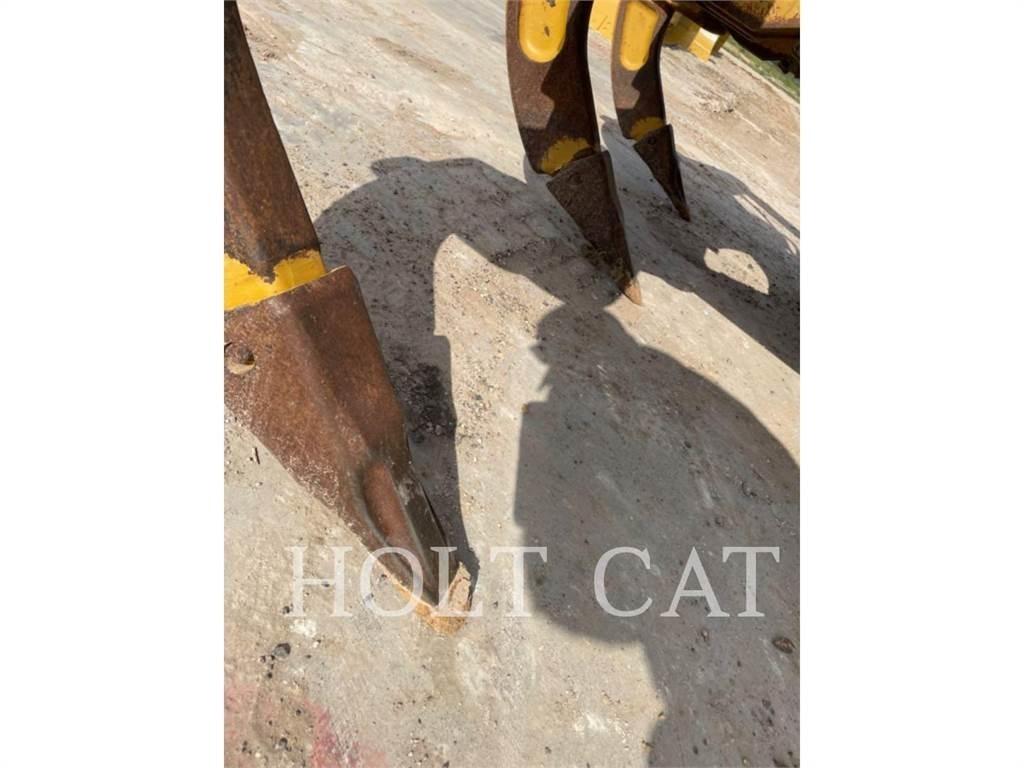 CAT D6 XL Dozers - Tratores rastos