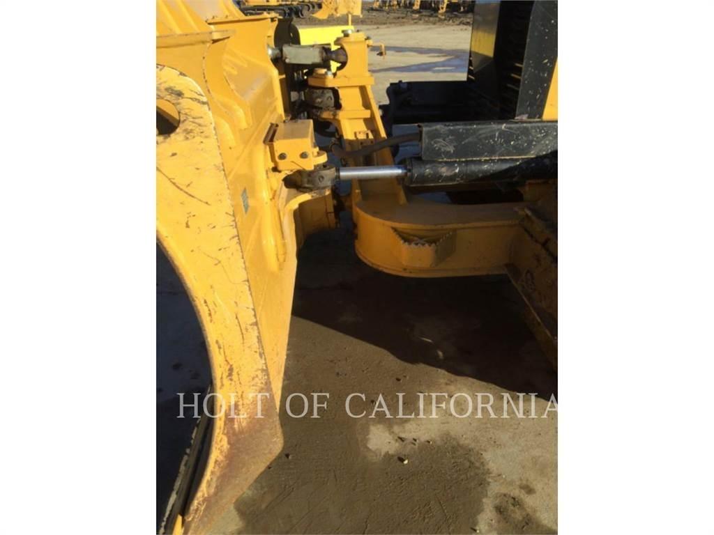 CAT D6K2 Dozers - Tratores rastos