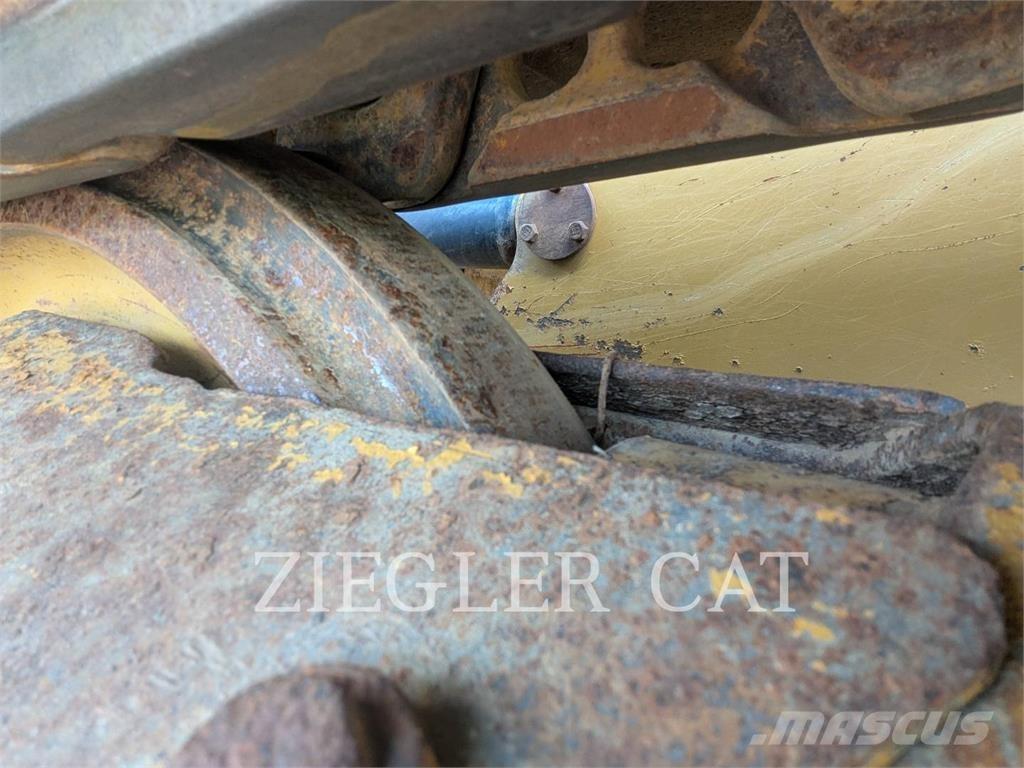 CAT D6K2 Dozers - Tratores rastos