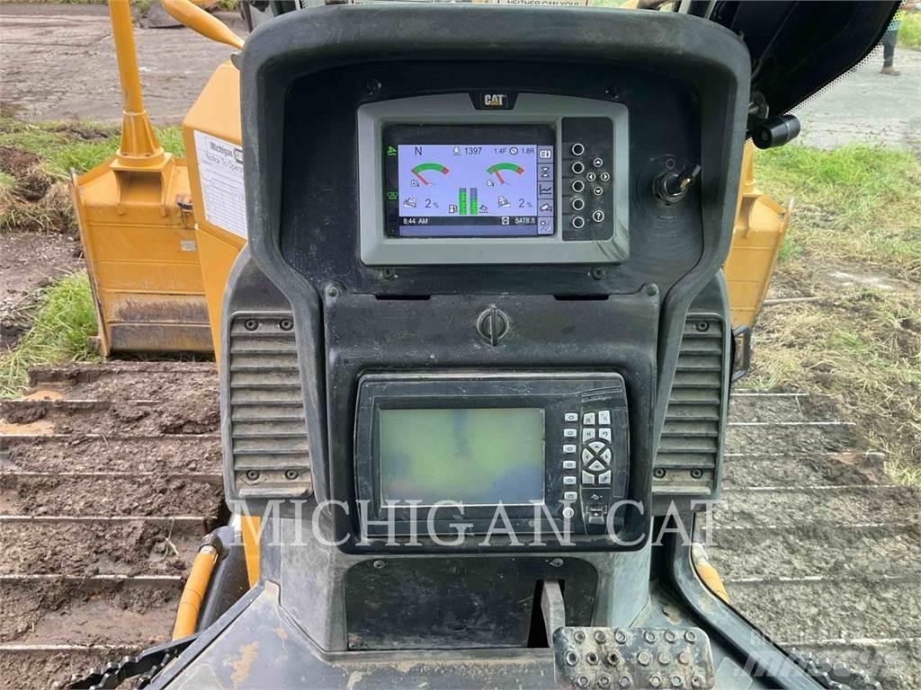 CAT D6K2L AZ24F Dozers - Tratores rastos