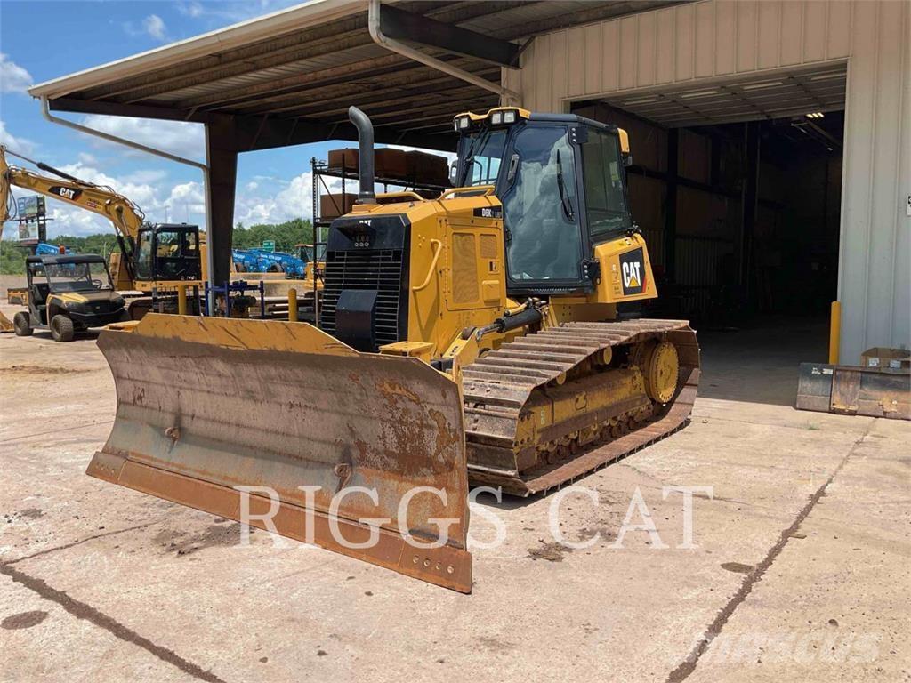 CAT D6K2LGP Dozers - Tratores rastos