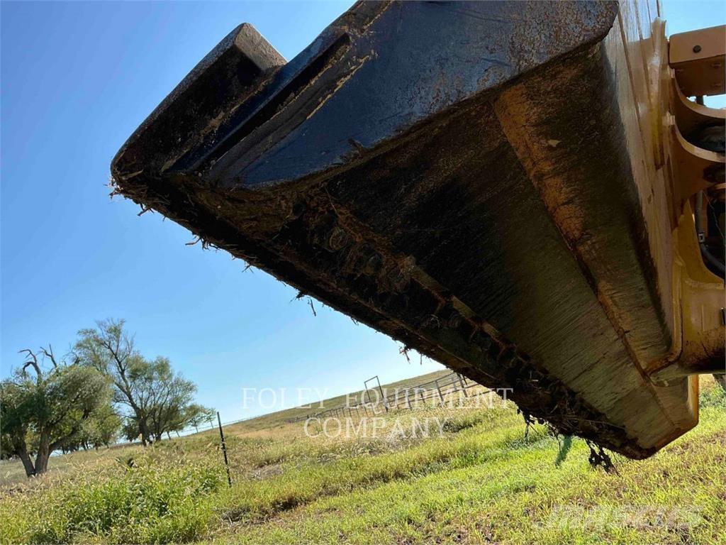 CAT D6K2LGP Dozers - Tratores rastos