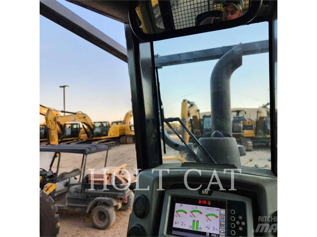 CAT D6N LGP Dozers - Tratores rastos