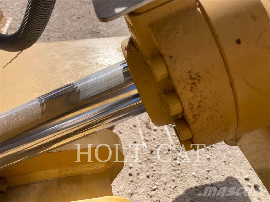 CAT D6NXL Dozers - Tratores rastos