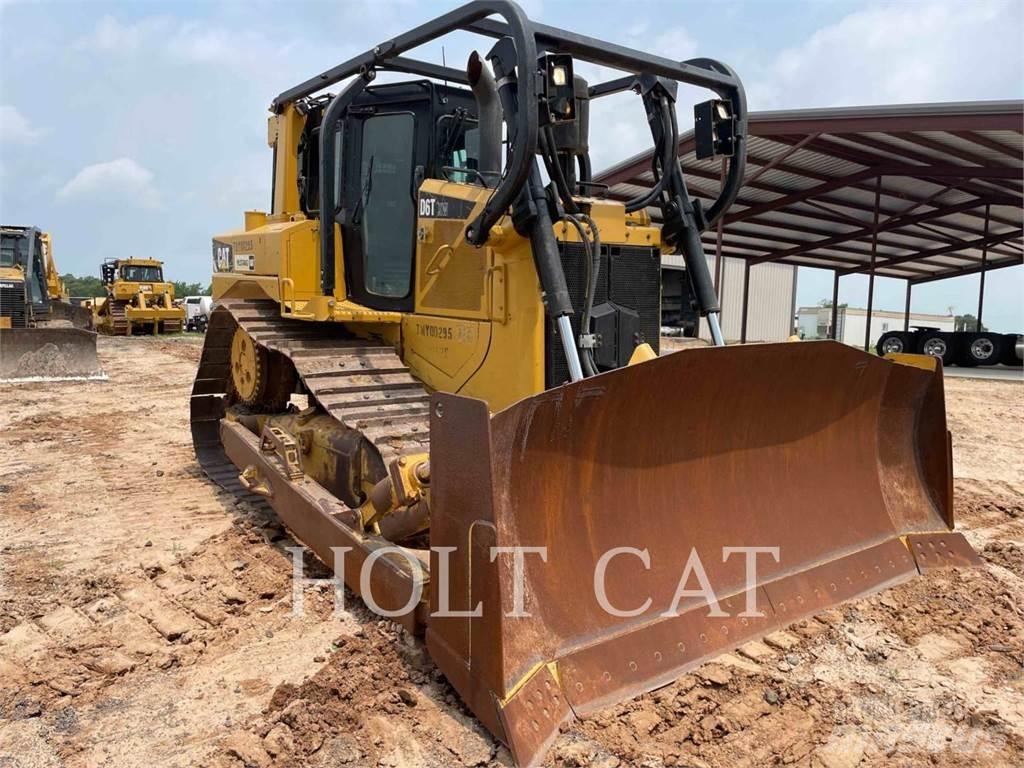 CAT D6T Dozers - Tratores rastos