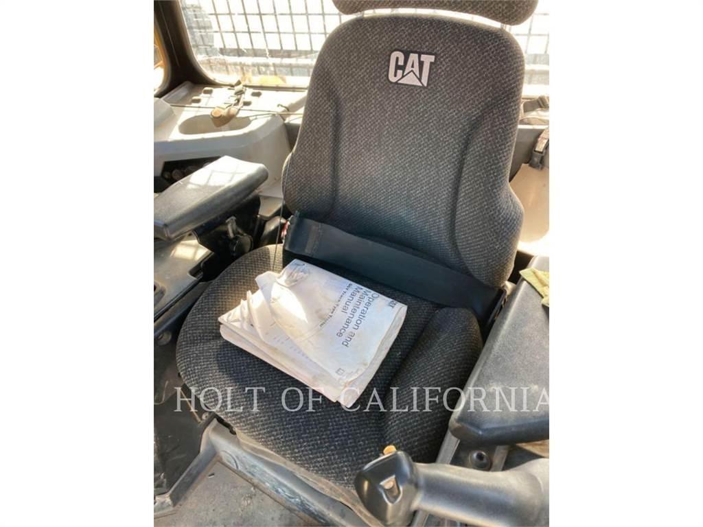 CAT D6T Dozers - Tratores rastos