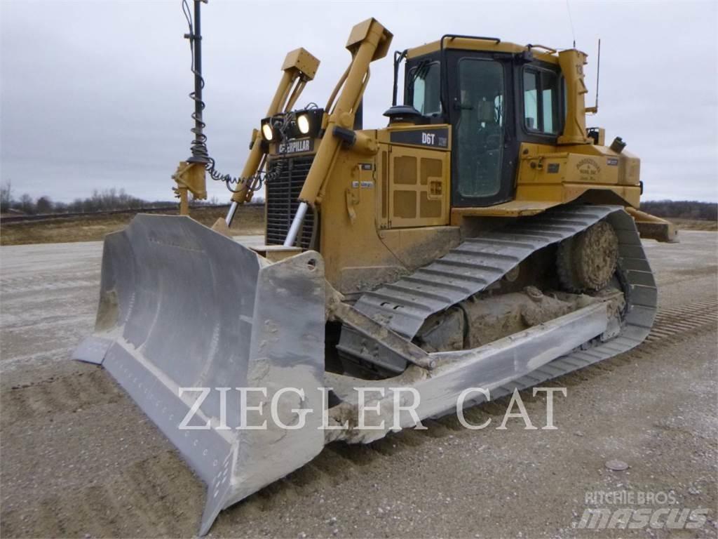 CAT D6T Dozers - Tratores rastos