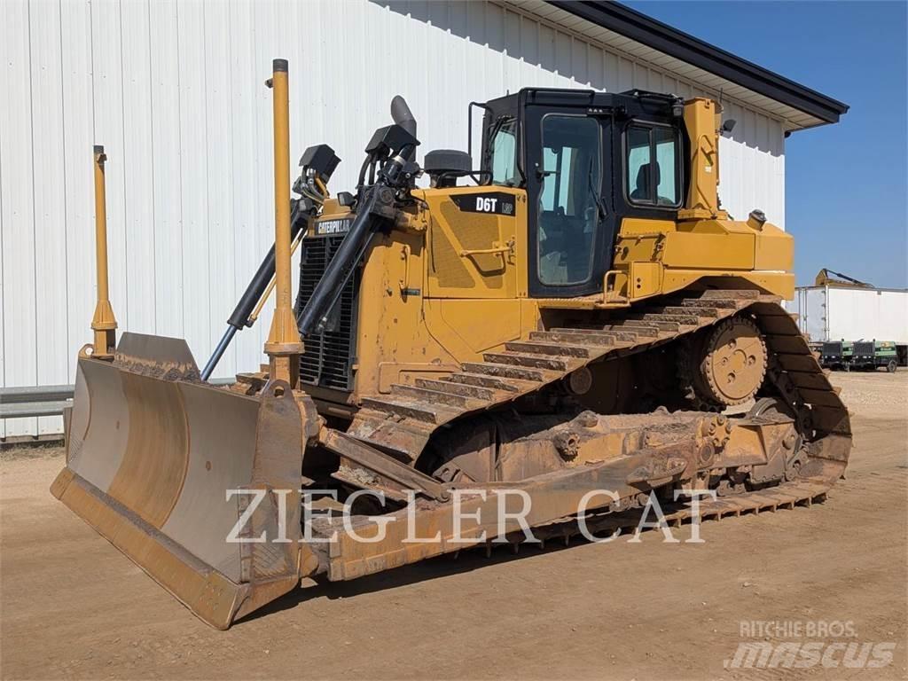 CAT D6T Dozers - Tratores rastos