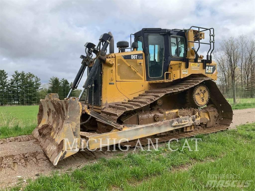 CAT D6T Dozers - Tratores rastos